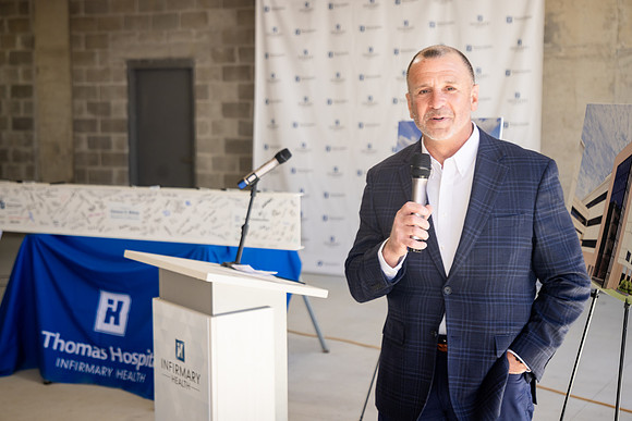 THOMAS-HOSPITAL-TOPPING-OFF-CEREMONY-BLUE-ROOM-PHOTOGRAPHY-4675