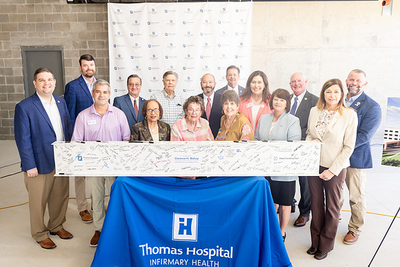 THOMAS-HOSPITAL-TOPPING-OFF-CEREMONY-BLUE-ROOM-PHOTOGRAPHY-4686