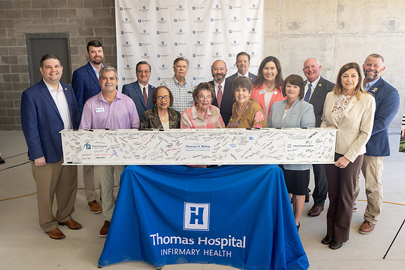 THOMAS-HOSPITAL-TOPPING-OFF-CEREMONY-BLUE-ROOM-PHOTOGRAPHY-4687