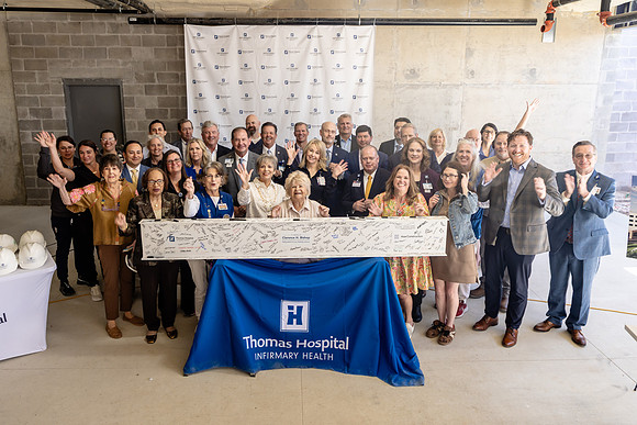 THOMAS-HOSPITAL-TOPPING-OFF-CEREMONY-BLUE-ROOM-PHOTOGRAPHY-4697