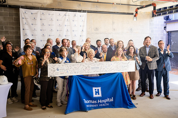 THOMAS-HOSPITAL-TOPPING-OFF-CEREMONY-BLUE-ROOM-PHOTOGRAPHY-4700