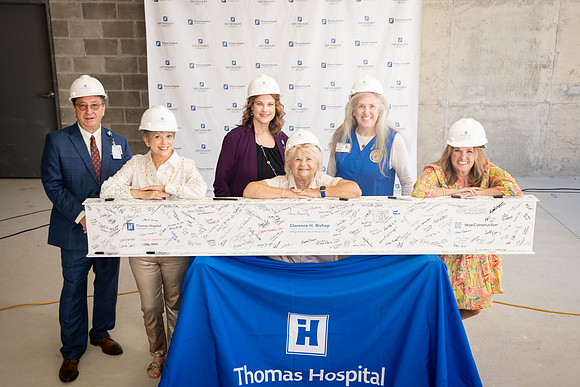THOMAS-HOSPITAL-TOPPING-OFF-CEREMONY-BLUE-ROOM-PHOTOGRAPHY-4703