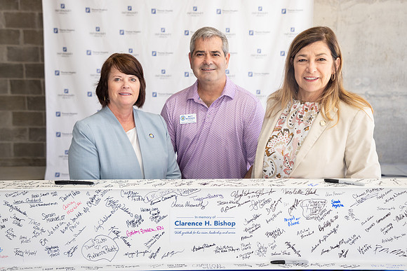 THOMAS-HOSPITAL-TOPPING-OFF-CEREMONY-BLUE-ROOM-PHOTOGRAPHY-4711