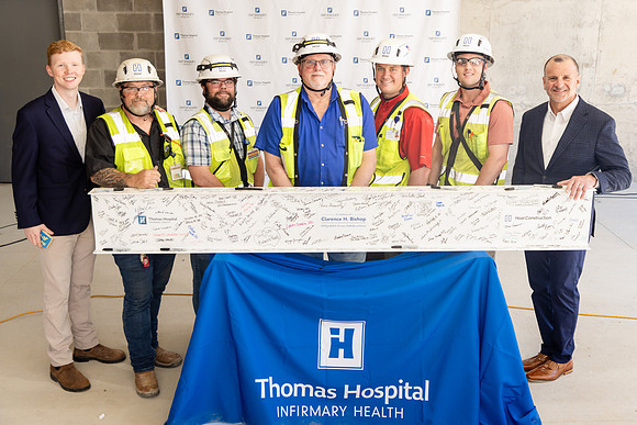 THOMAS-HOSPITAL-TOPPING-OFF-CEREMONY-BLUE-ROOM-PHOTOGRAPHY-4717