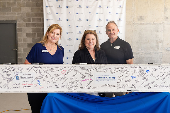 THOMAS-HOSPITAL-TOPPING-OFF-CEREMONY-BLUE-ROOM-PHOTOGRAPHY-4732