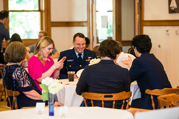 THOMAS-HOSPITAL-INTERNAL-MEDICINE-RESIDENCY-GRADUATION-BLUE-ROOM-PHOTOGRAPHY-7894