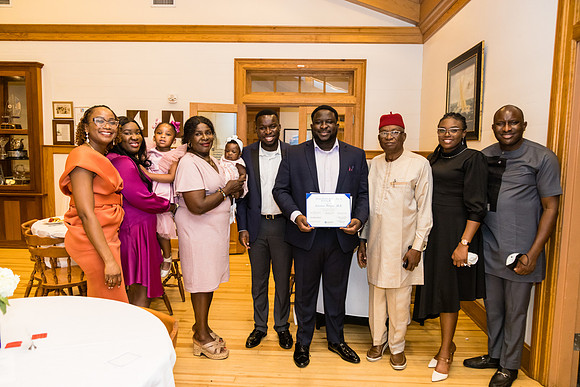THOMAS-HOSPITAL-INTERNAL-MEDICINE-RESIDENCY-GRADUATION-BLUE-ROOM-PHOTOGRAPHY-3035