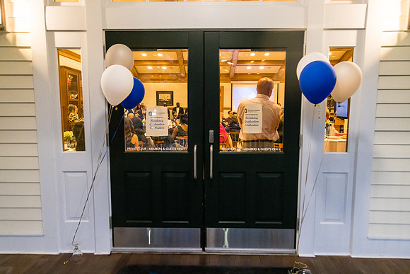 THOMAS-HOSPITAL-INTERNAL-MEDICINE-RESIDENCY-GRADUATION-BLUE-ROOM-PHOTOGRAPHY-2973