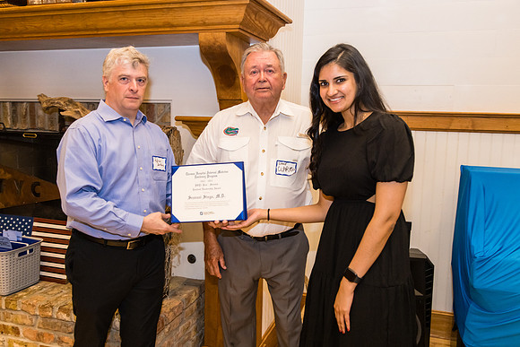 THOMAS-HOSPITAL-INTERNAL-MEDICINE-RESIDENCY-GRADUATION-BLUE-ROOM-PHOTOGRAPHY-2943