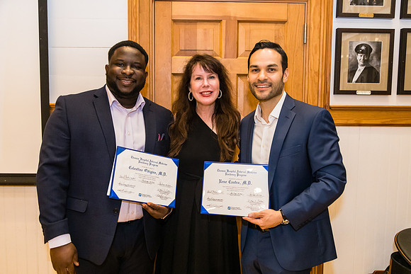 THOMAS-HOSPITAL-INTERNAL-MEDICINE-RESIDENCY-GRADUATION-BLUE-ROOM-PHOTOGRAPHY-3022