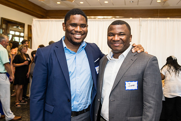 THOMAS-HOSPITAL-INTERNAL-MEDICINE-RESIDENCY-GRADUATION-BLUE-ROOM-PHOTOGRAPHY-2925