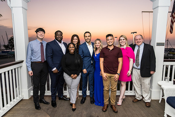 THOMAS-HOSPITAL-INTERNAL-MEDICINE-RESIDENCY-GRADUATION-BLUE-ROOM-PHOTOGRAPHY-2978