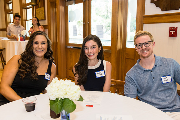 THOMAS-HOSPITAL-INTERNAL-MEDICINE-RESIDENCY-GRADUATION-BLUE-ROOM-PHOTOGRAPHY-2862