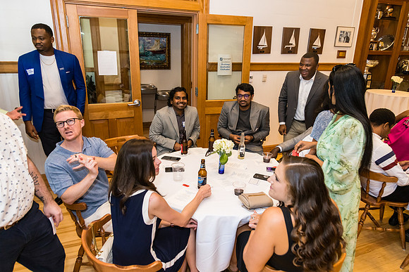 THOMAS-HOSPITAL-INTERNAL-MEDICINE-RESIDENCY-GRADUATION-BLUE-ROOM-PHOTOGRAPHY-2897