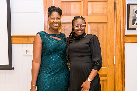 THOMAS-HOSPITAL-INTERNAL-MEDICINE-RESIDENCY-GRADUATION-BLUE-ROOM-PHOTOGRAPHY-3024