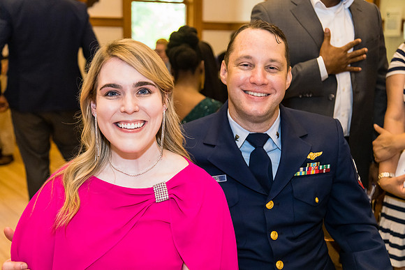 THOMAS-HOSPITAL-INTERNAL-MEDICINE-RESIDENCY-GRADUATION-BLUE-ROOM-PHOTOGRAPHY-2892