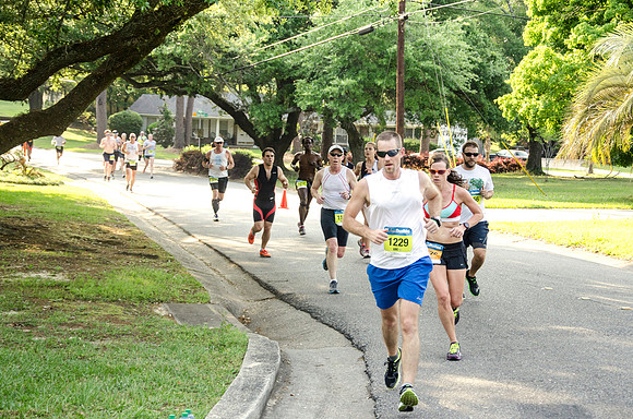 2 mile in neighborhood_MHD0396