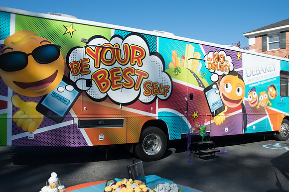 IH_DeBakey_Drug_Bus_20170021
