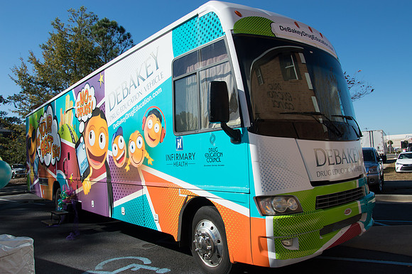 IH_DeBakey_Drug_Bus_20170014