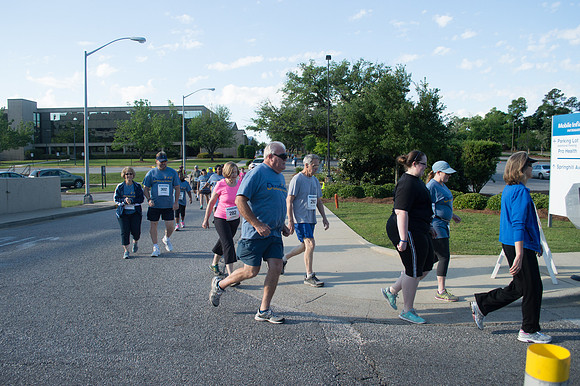Walk-10008