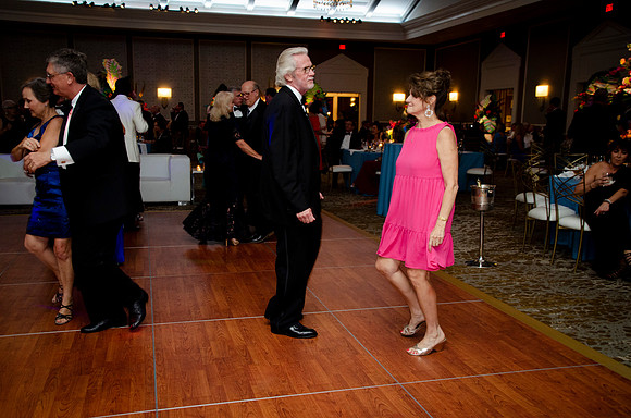dancing_inf4602