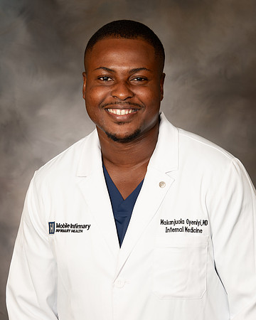 Oyeniyi_Makanjuola_Headshot
