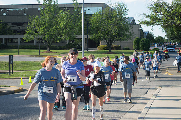 Walk-10001