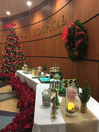 CC gingerbread table_5684